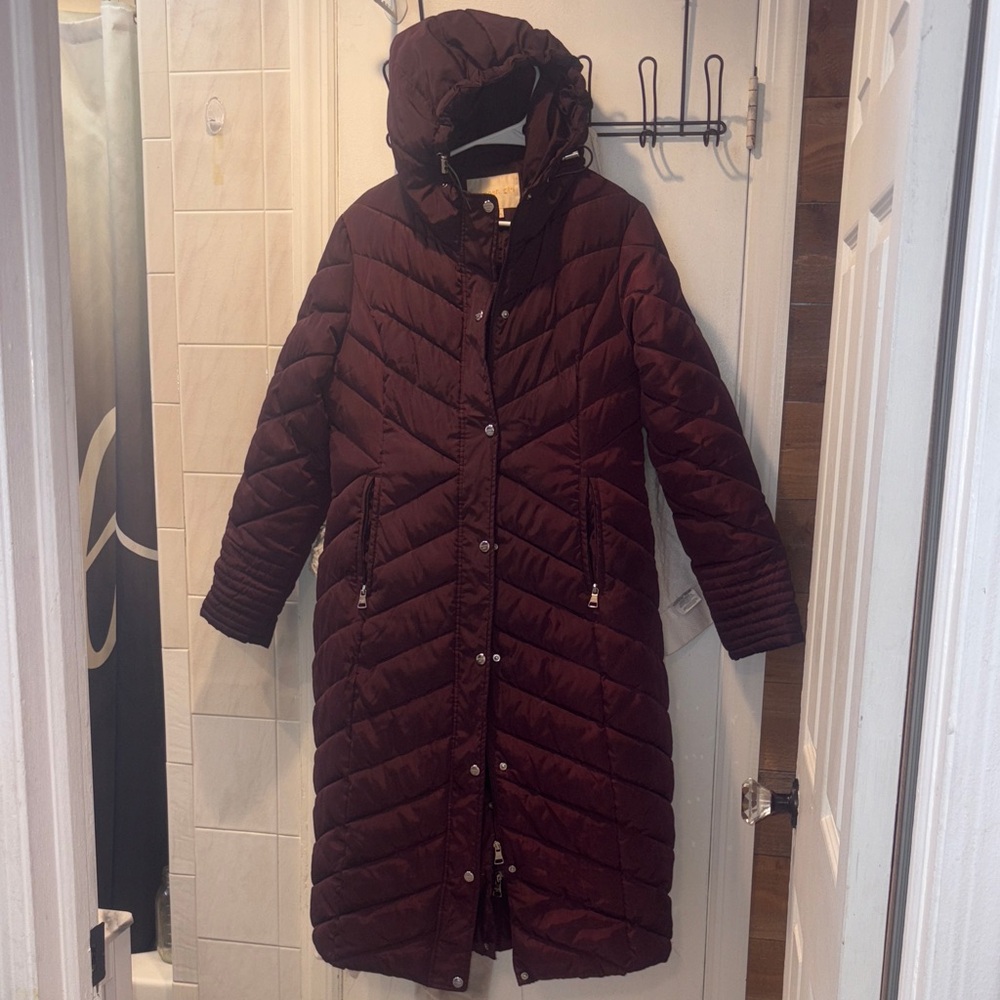Madden Girl Deep Burgundy Puffer Coat Medium